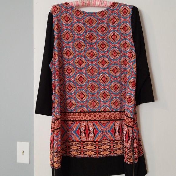 Tunic - Picture 3 of 3